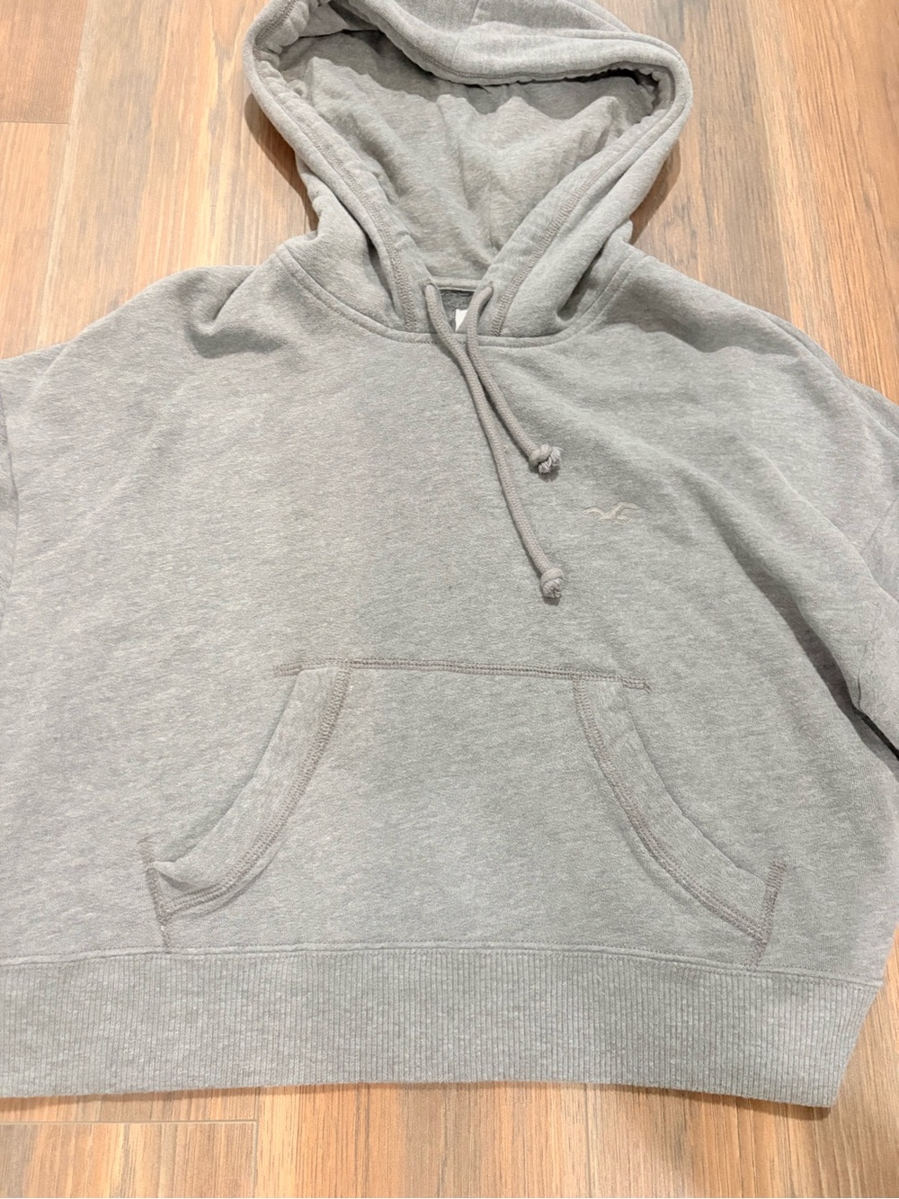 Hollister cropped Grey Pullover Hoodie xs